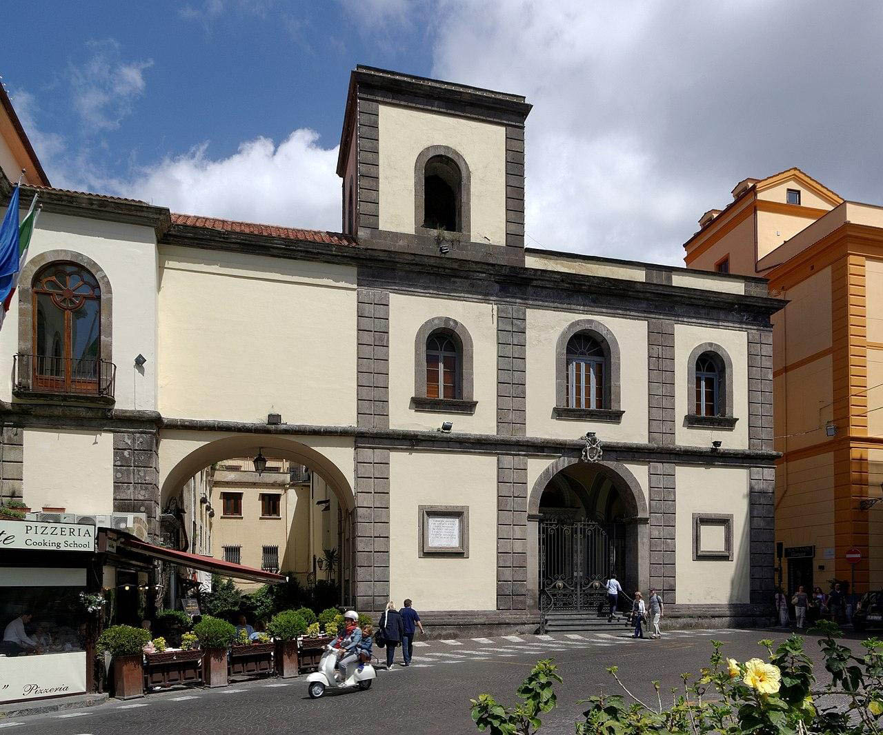 Facciata della Basilica di Sant'Antonino (foto di Bertold Werner)