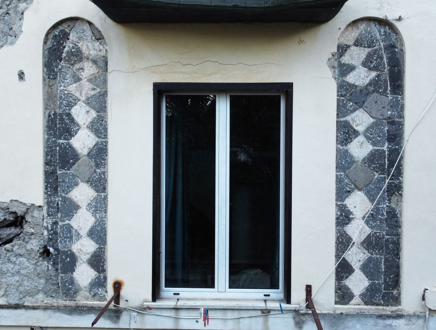 Finestra (foto di A. Ercolano)