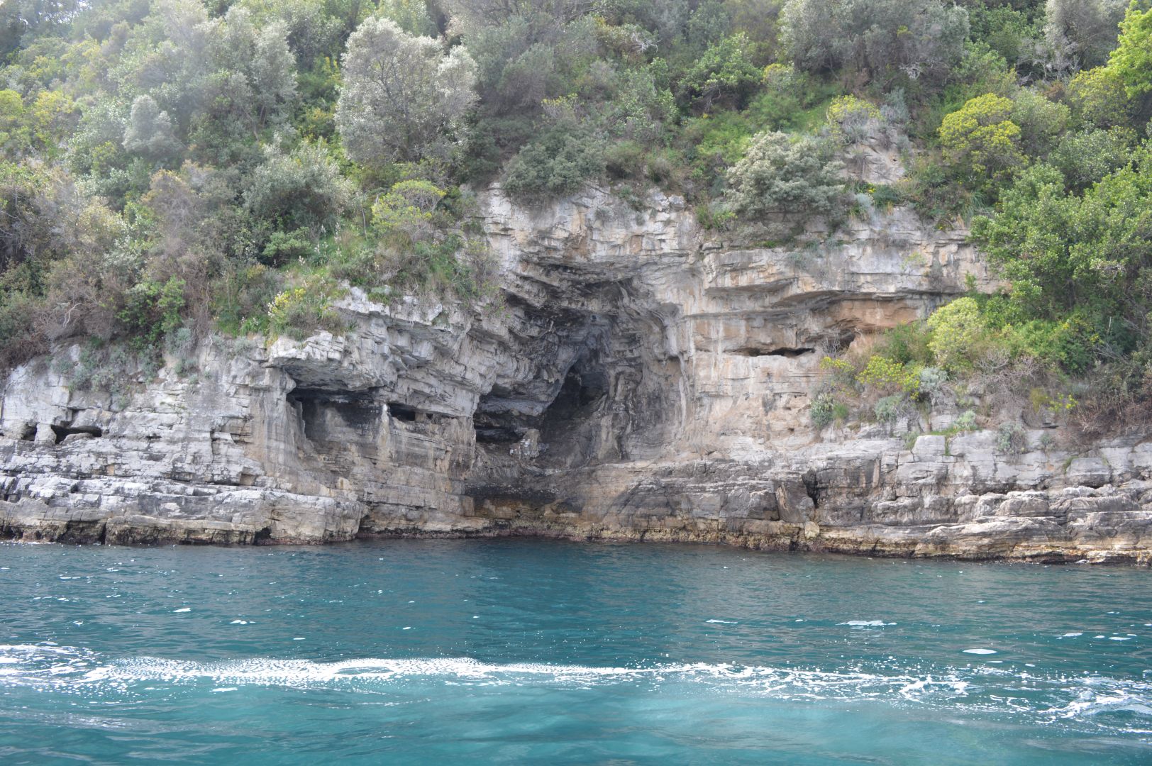 Foto della grotta presso Gaiano (foto autore)