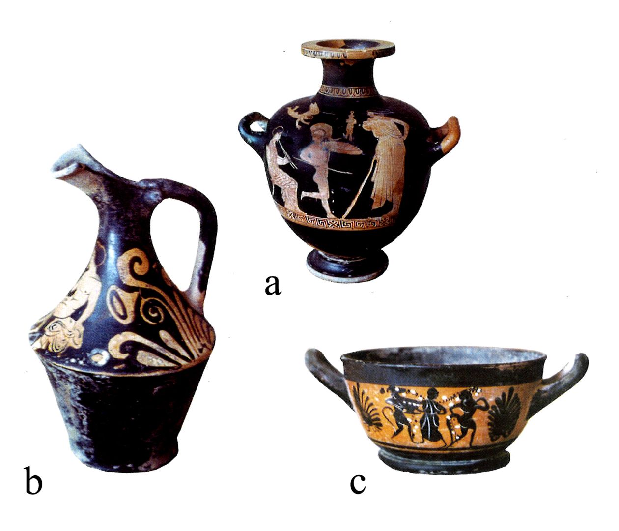 Materiali dalla necropoli dell’Hotel Vittoria (da L. Di Franco, a cura di, Surrentum = Sorrento: studi e ricerche per la carta archeologica della città, Roma 2024, p. 64)