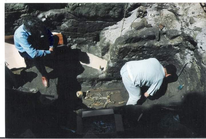 Rinvenimenti presso via San Nicola n. 41 nel 1993 (Archivio Fotografico Mann)