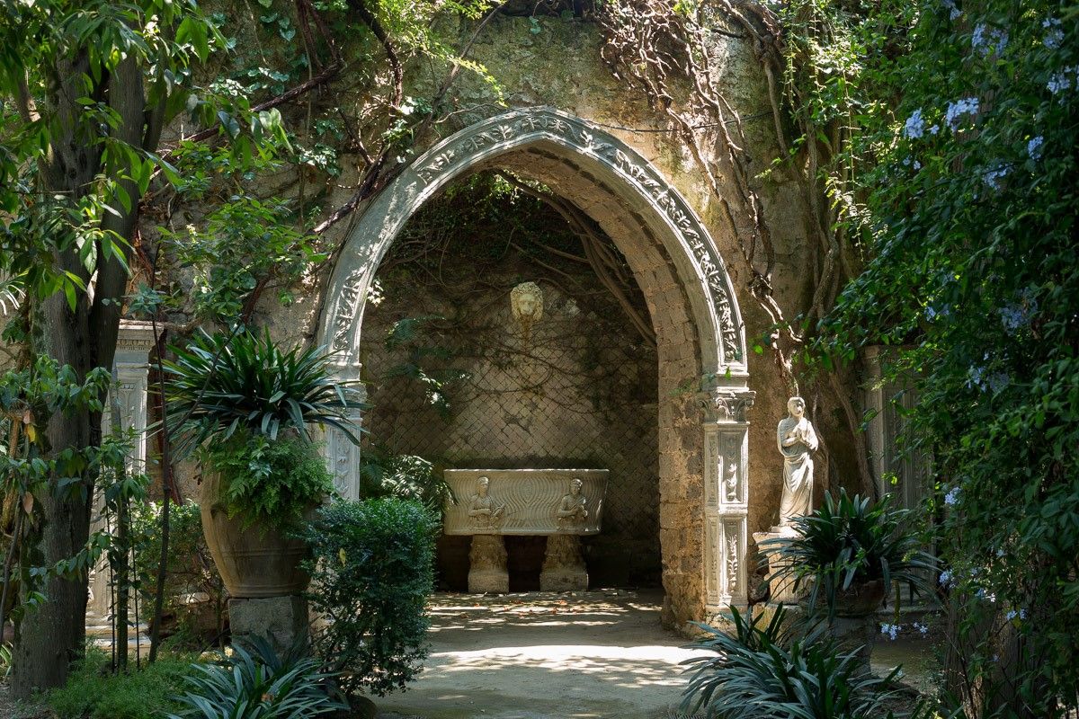 Veduta della collezione nel giardino (Archivio Sabap)